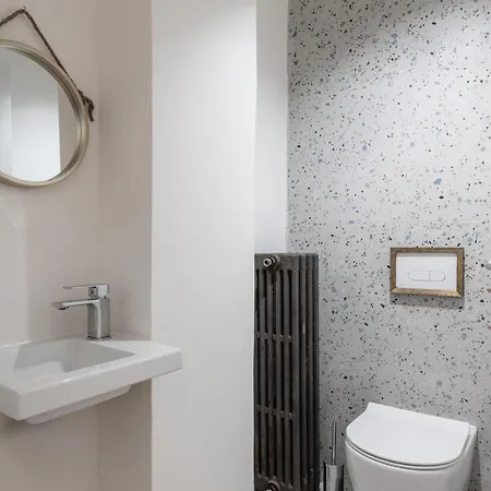 Couple-inn 2 Quality Hot Tab Apartment *